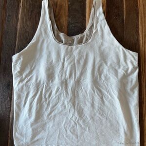 PAKA women’s essential Tank Top